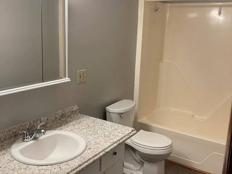107 Devol Dr #B — Photo 7
