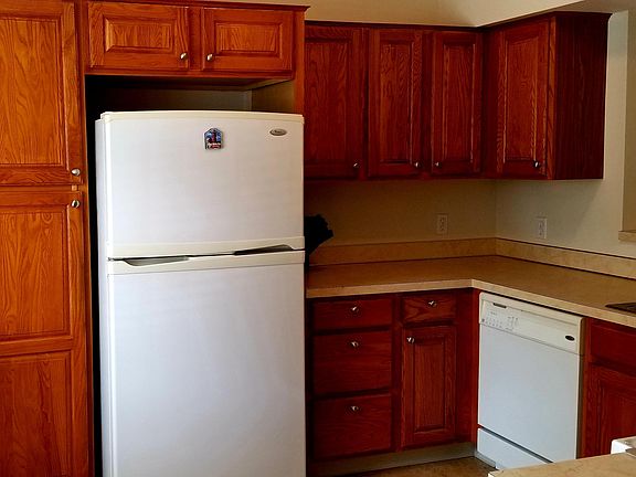 3rd image of 15408 Winchester Cir