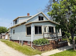 1332 Grand Ave, Sheboygan, WI 53083