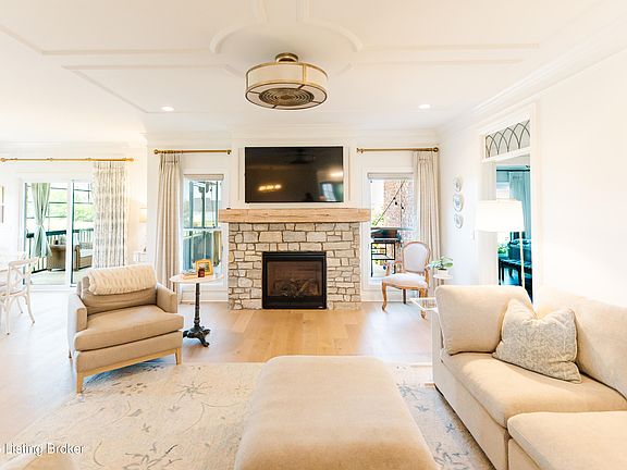 5th image of 108 Persimmon Ridge Dr