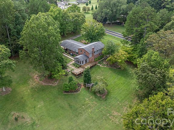 2nd image of 775 Miller Rd