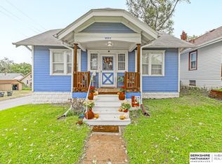 2553 N 49th St, Omaha, NE 68104