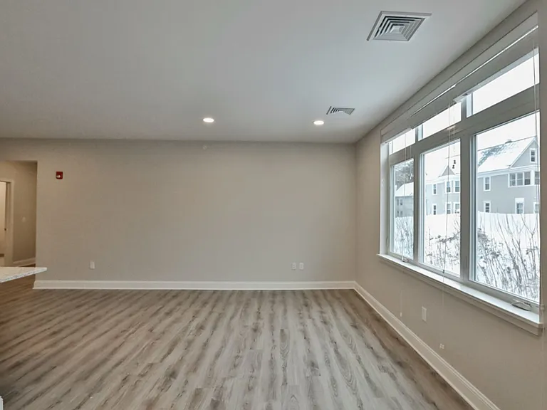 The Reserve on Hackett Apartments — Photo 10
