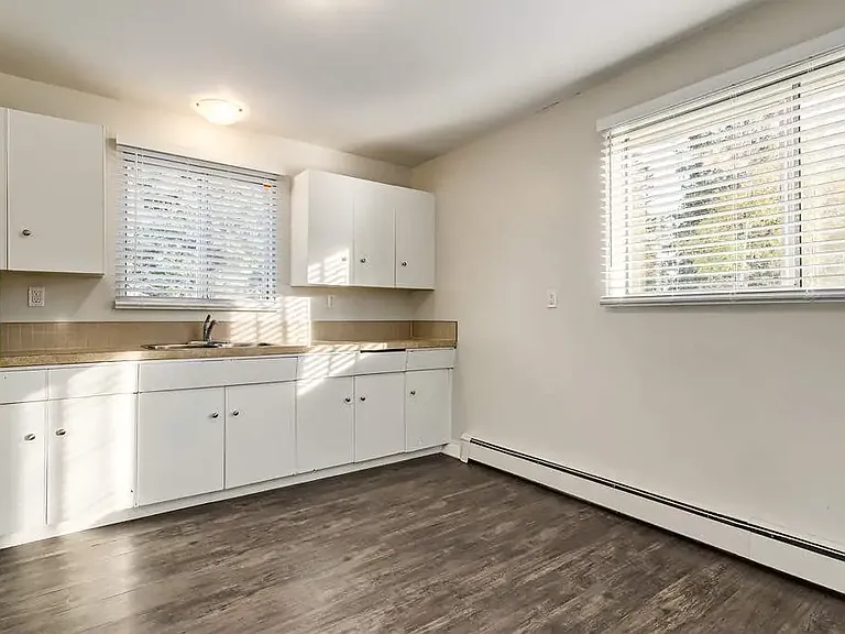 5905 47a Ave #15 — Photo 15