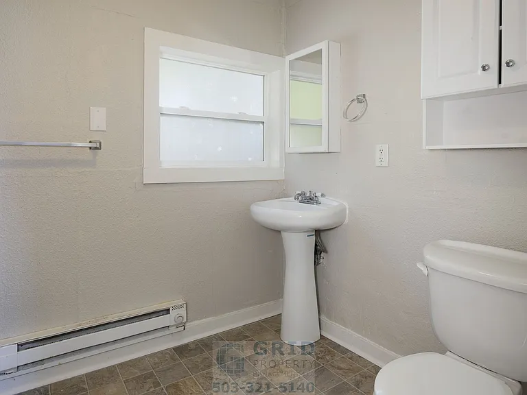 7537 SE 51st Ave — Photo 8