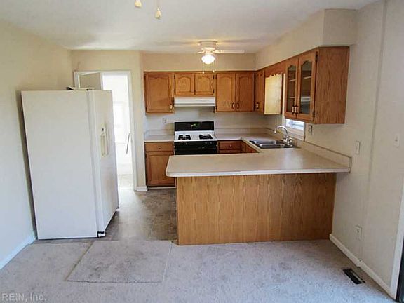 4th image of 1931 Laigh Cir