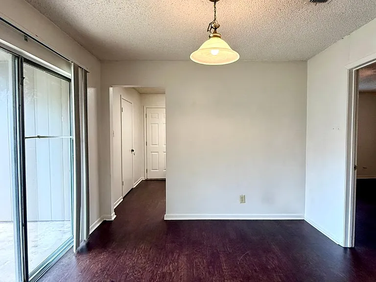 811A Faircreek Ln #A — Photo 5