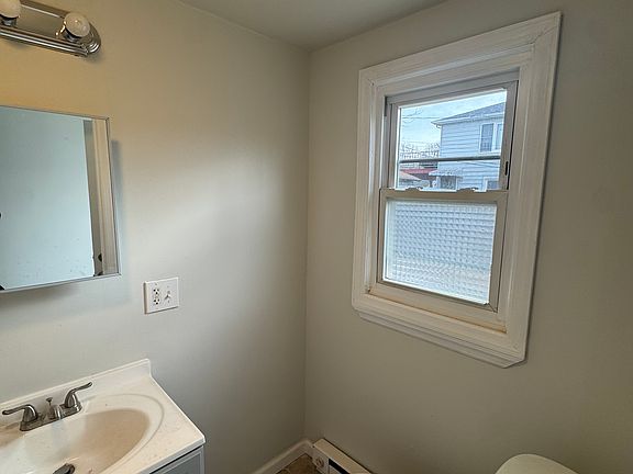 3rd image of 532 McBride Ave Floor 1