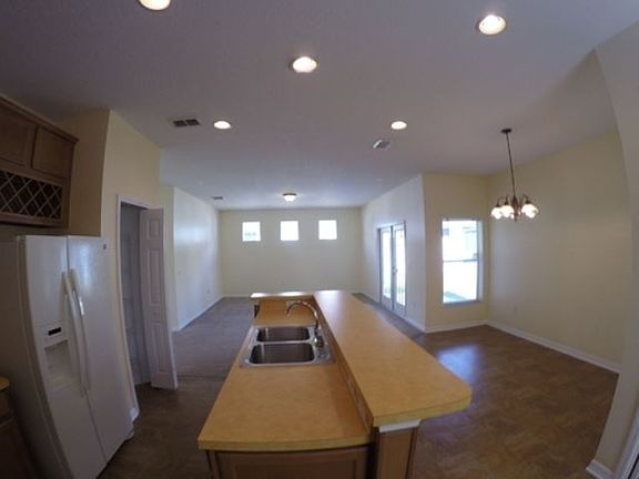 5th image of 1939 Saffron Plum Ln