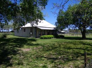 808 Nickel Rd, Inez, TX 77968