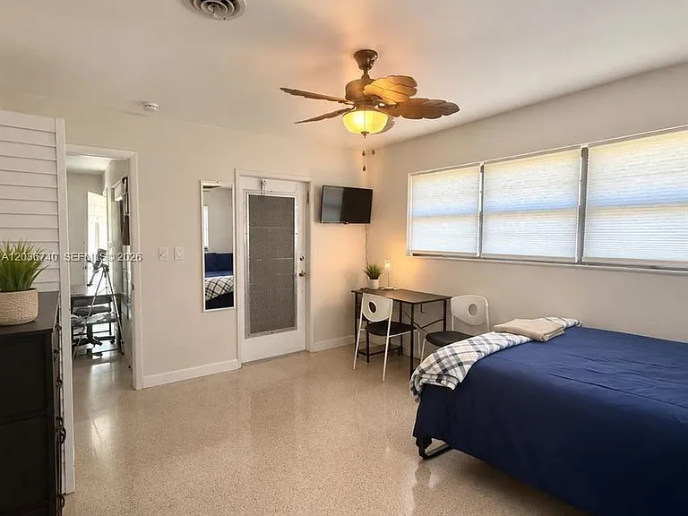 3202 Pierce St — Photo 5