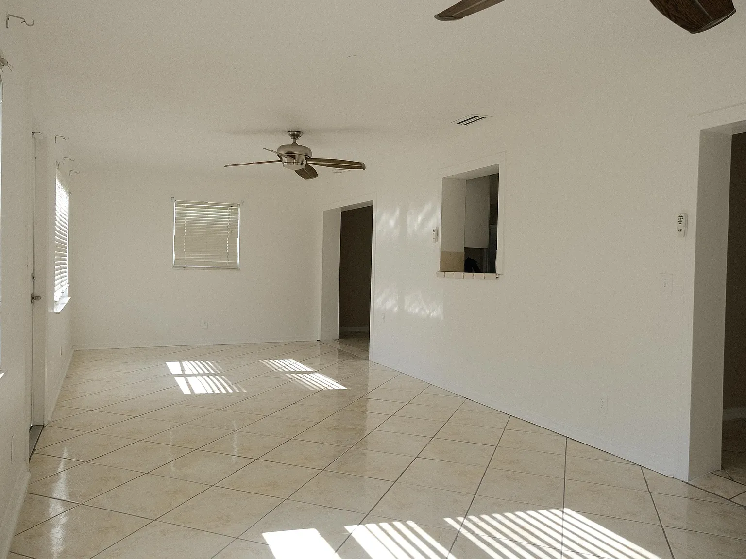 3 bed, 2.0 bath, 1997 sqft, $3,200 — Photo 4