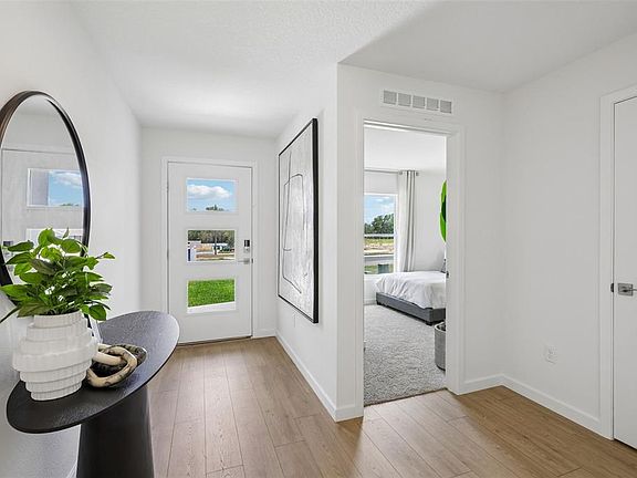 2nd image of 239 Skyfield Ct