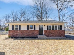 324 Timberline Dr, Mount Laurel, NJ 08054