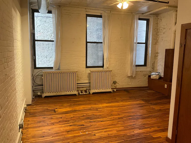 309 Market St #2R — Photo 16
