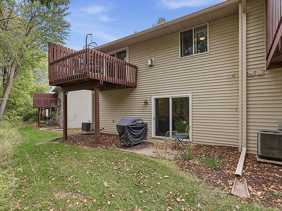 4th image of 1231 33rd Avenue Cir
