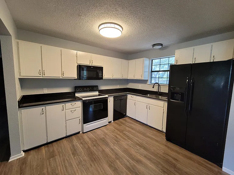 1701 Saddle Rd — Photo 8