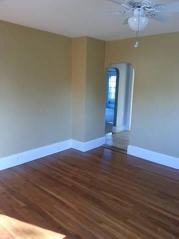 2nd image of 181 Great Rd #2F