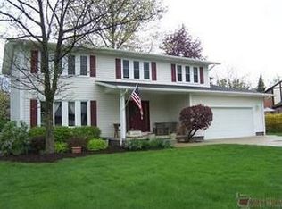 4048 Westminster Ln, Stow, OH 44224