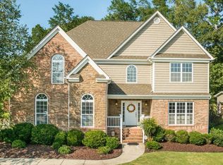 1445 Courtland Dr, Hixson, TN 37343