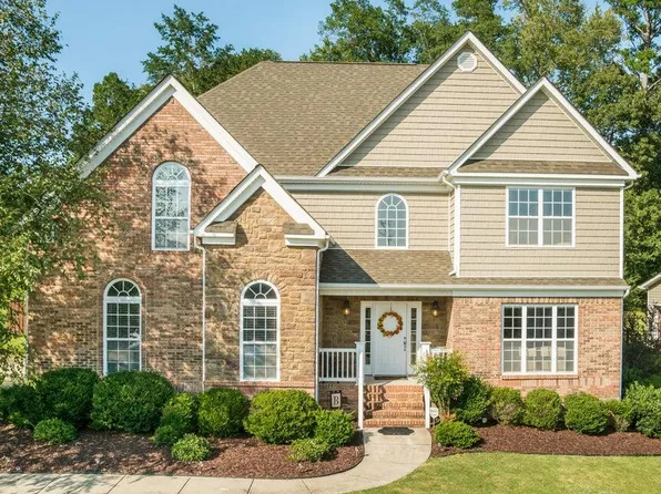 1445 Courtland Dr, Hixson, TN 37343