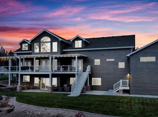 6625 N Long Lake Dr, Nine Mile Falls, WA 99026