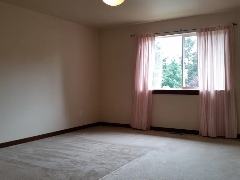 5601 NE 198th Pl — Photo 8