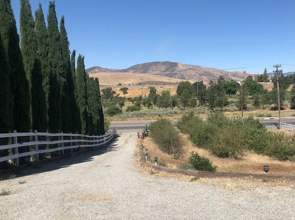 21811 Westwood Blvd, Tehachapi, CA 93561