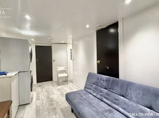498 Quebec Ave #2, Toronto, ON M6P2V7