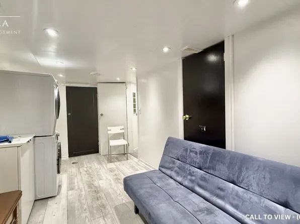 498 Quebec Ave #2, Toronto, ON M6P 2V7