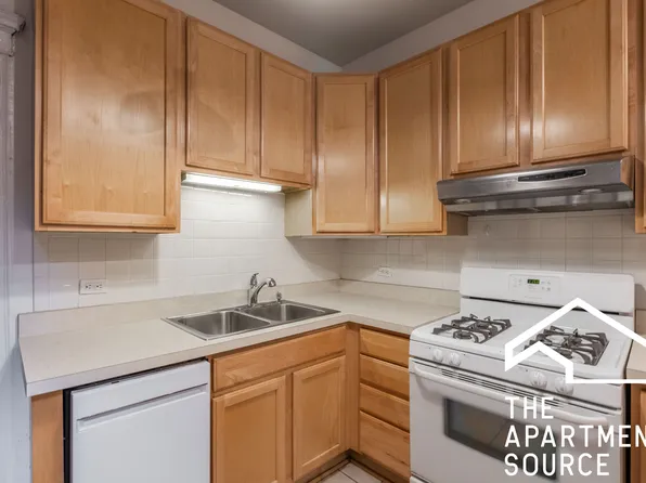 1236 N Dearborn St #2A, Chicago, IL 60610