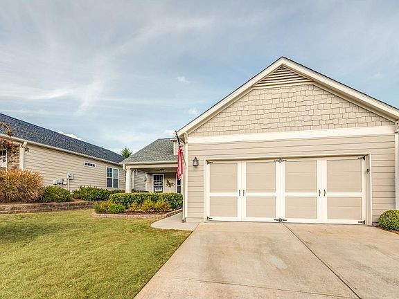 3rd image of 519 Bonneset Ct