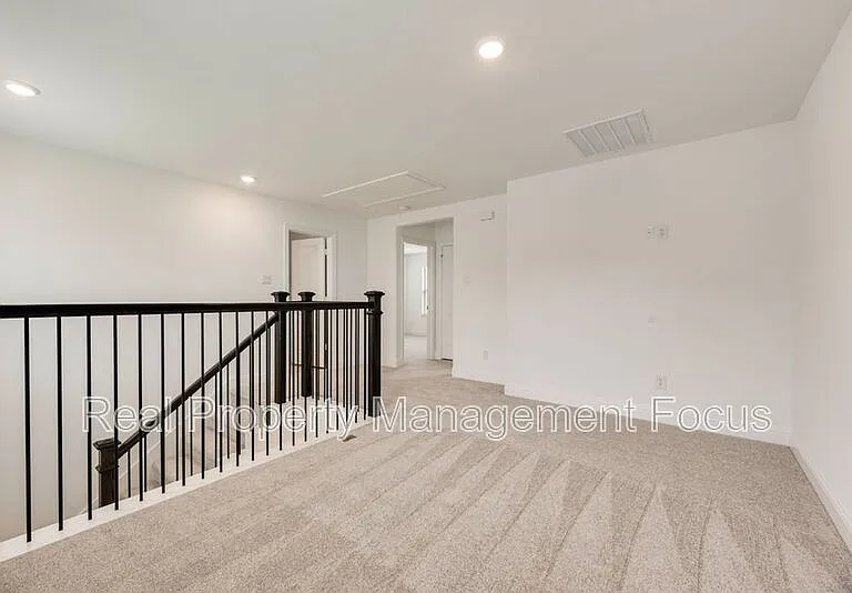 1149 Beautyberry Ln — Photo 18