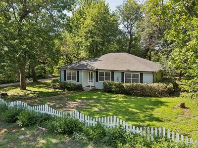 1745 E Longview Ln, Mustang, OK, 73064