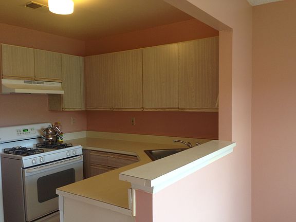 5th image of 61 Tanglewood Ct