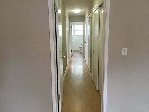 5th image of 1930 Mount Vernon Ct APT 1