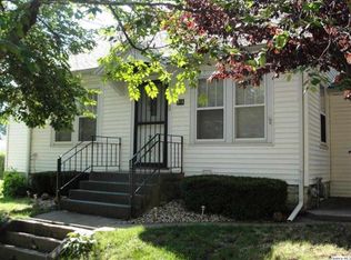 915 N 26th St, Quincy, IL 62301