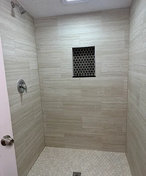 4660 Creek Meadow Trl — Photo 10