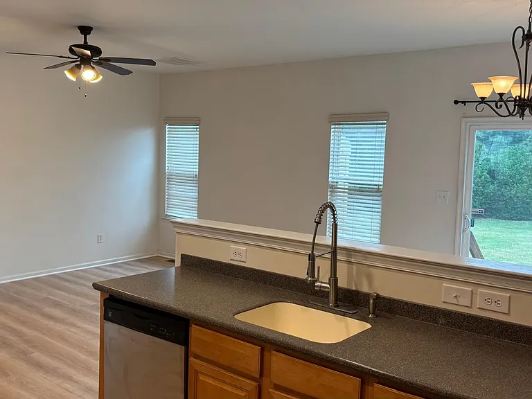 1161 Tudor Dr — Photo 38