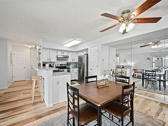 5th image of 552 Aspen Glen Dr APT 907