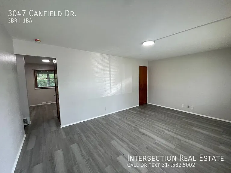 3047 Canfield Dr — Photo 3