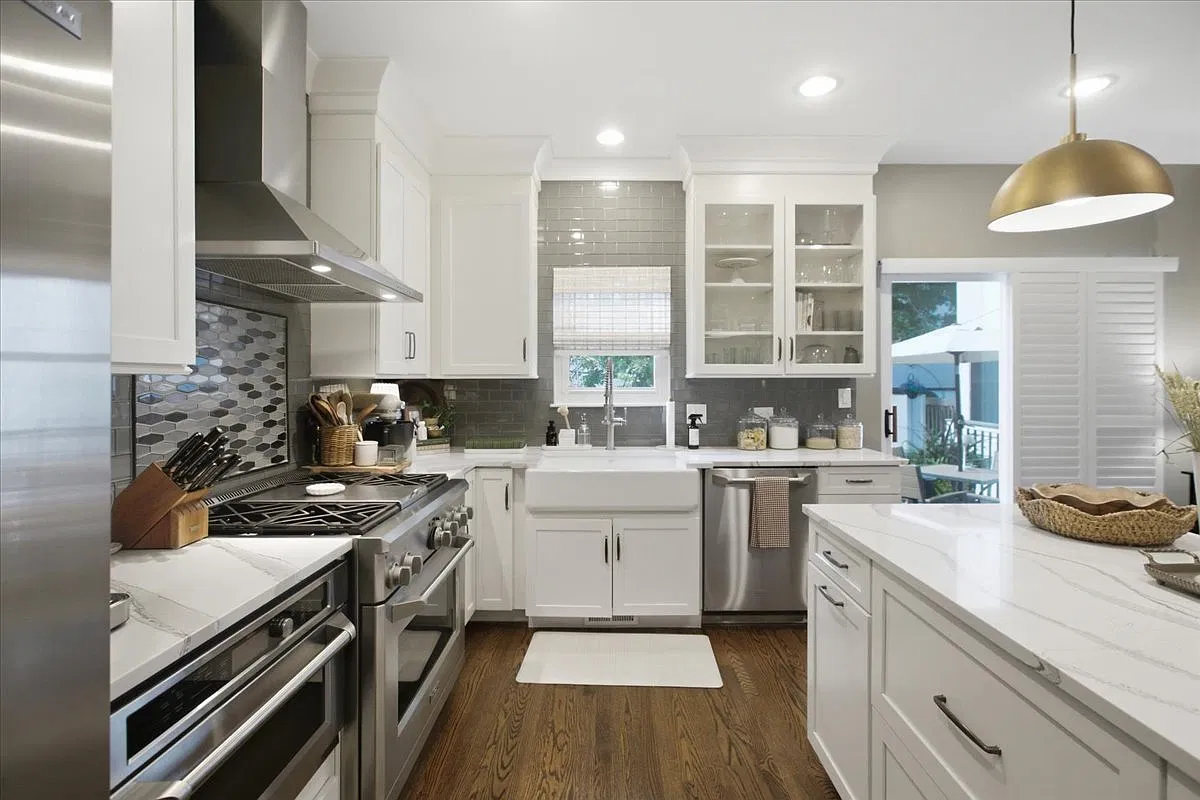 3 bed, 1800 sqft, $4,700 — Photo 2