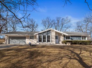 2021 Crestwood Dr, Caledonia, WI 53108