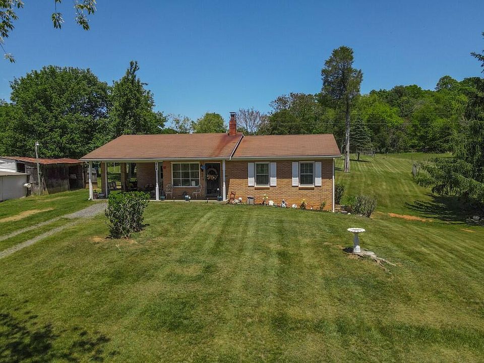 1st image of 404 Baker Island Rd