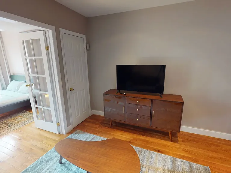 715 E 5th St #3-B — Photo 14