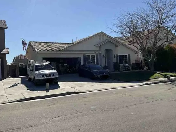 3242 Garnet Ave, Rosamond, CA 93560