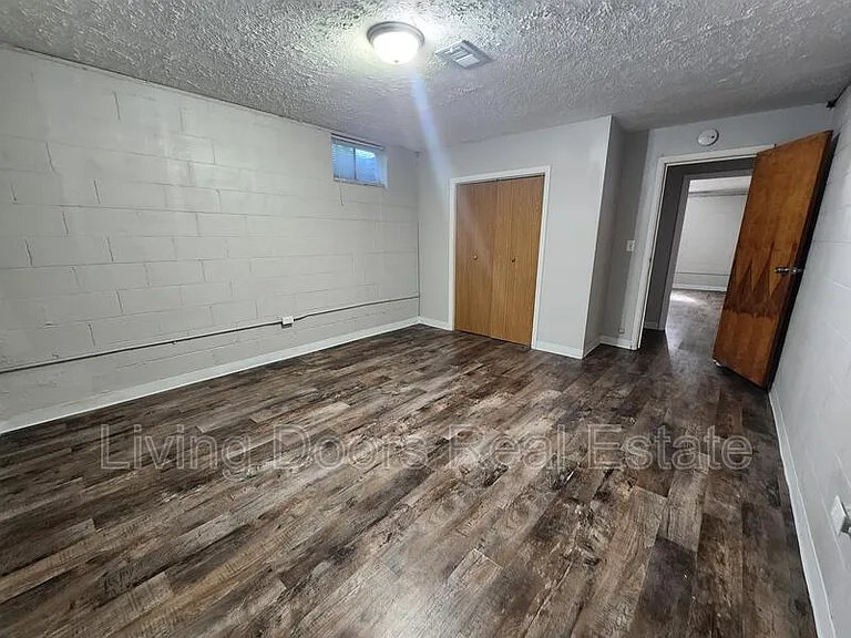 3701 Lewis Ave — Photo 24