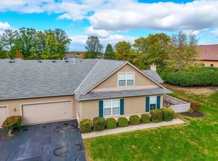 6976 Falls View Cir, Delaware, OH 43015