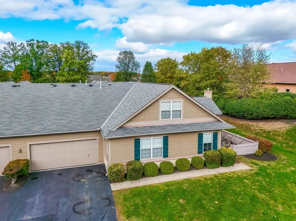 6976 Falls View Cir, Delaware, OH 43015