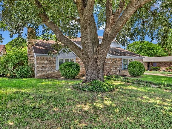 5th image of 704 Matthews Ct